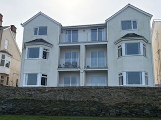 St. Davids Road (Sutton Court Penthouse), Holyhead